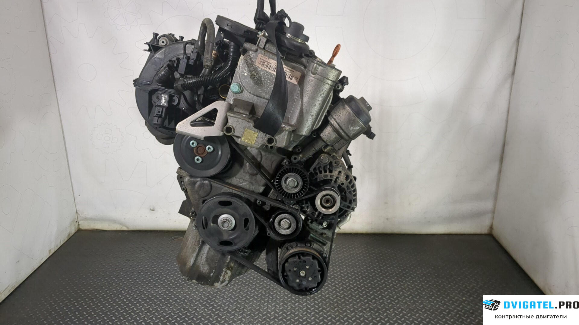 Двигатель Volkswagen Touran 2003 - 2006 BLF 1.6 л., Бензин, FSI, артикул 8586551