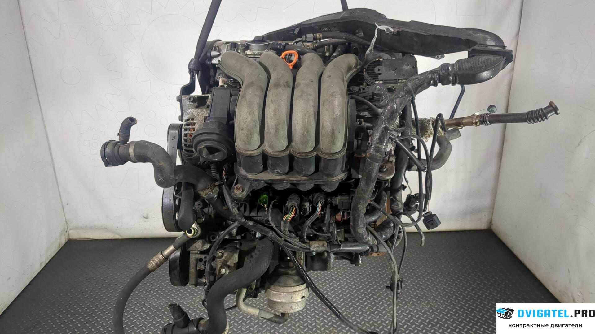 Двигатель Audi A4 B6 2000 - 2004 AWA 2 л., Бензин, FSI, артикул 8772686