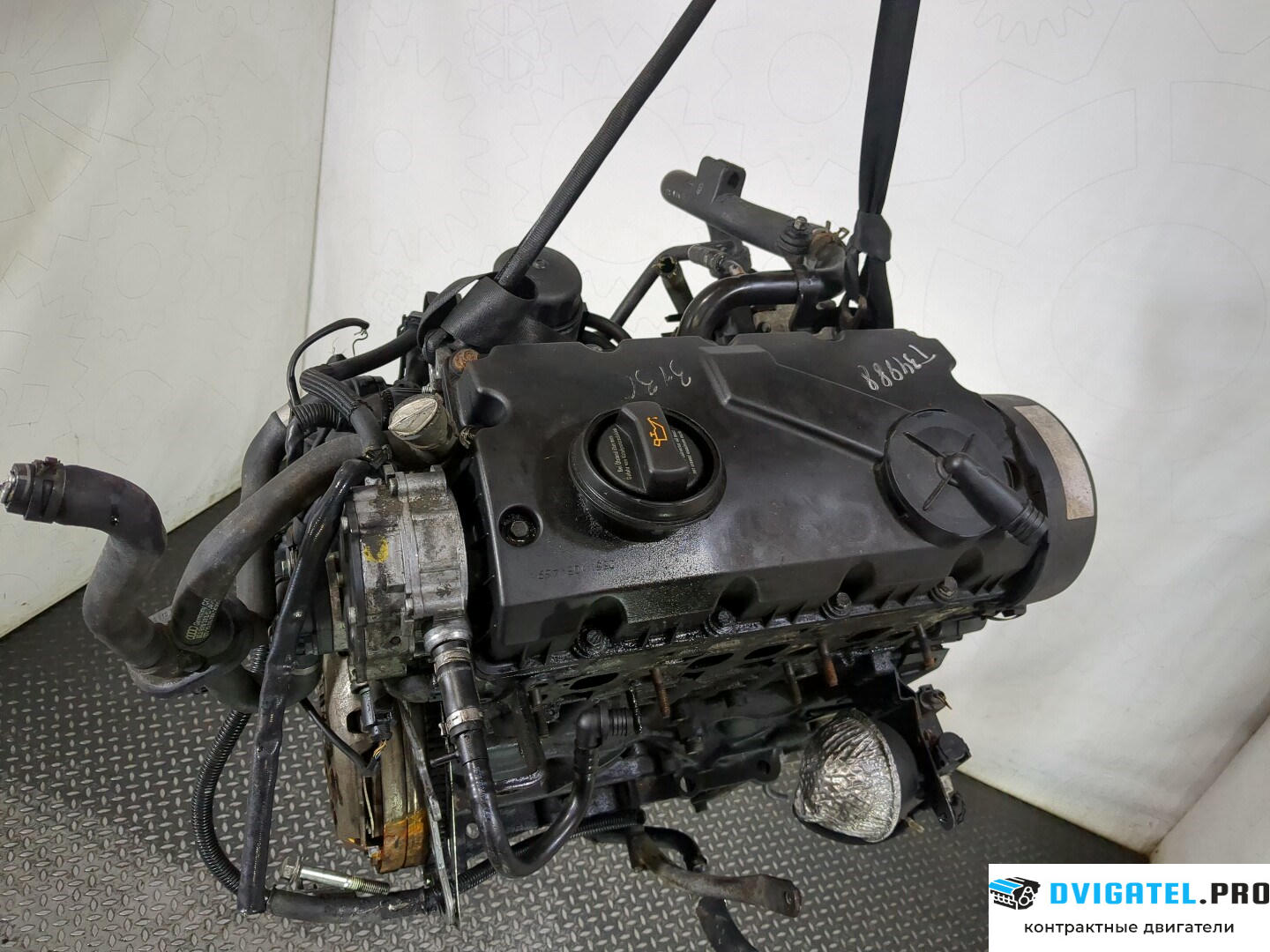 Двигатель Audi A4 B6 2000 - 2004 AVF 1.9 л., Дизель, TDI, артикул 8801091