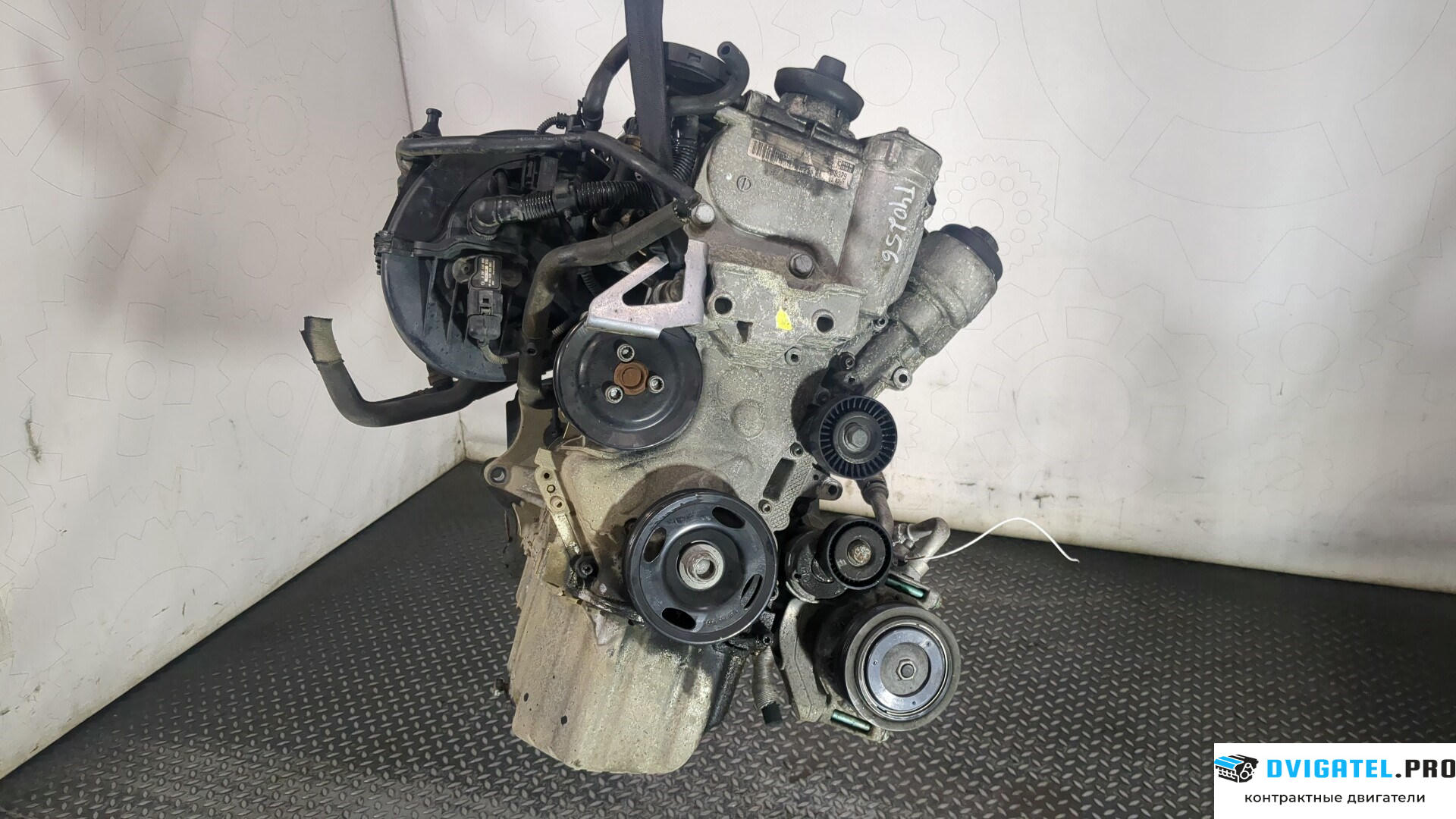 Двигатель Volkswagen Golf 5 2003 - 2009 BLF 1.6 л., Бензин, FSI, артикул 8948818
