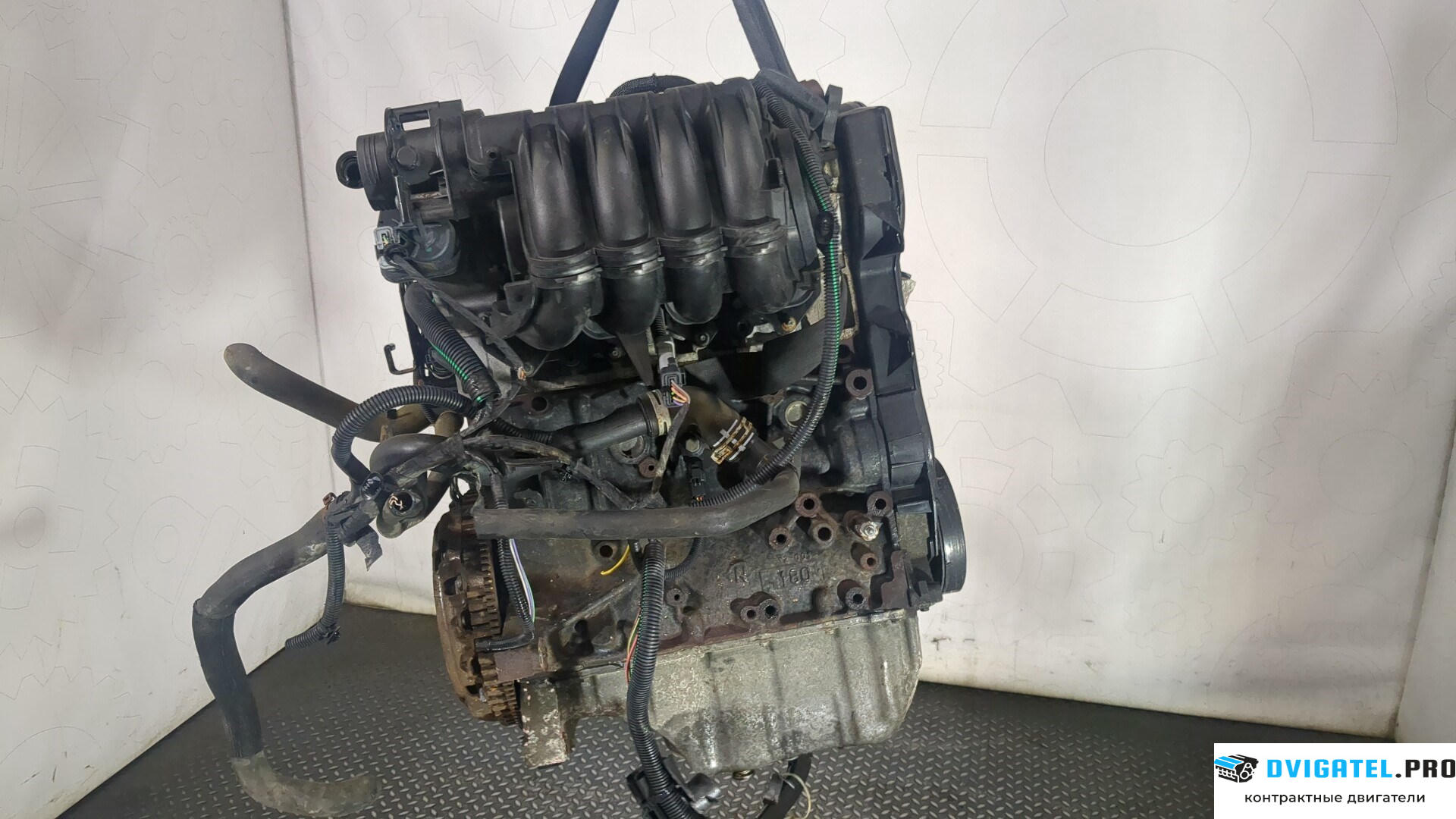 Двигатель Peugeot 1007 NFU 1.6 л., Бензин, Инжектор, артикул 8948566