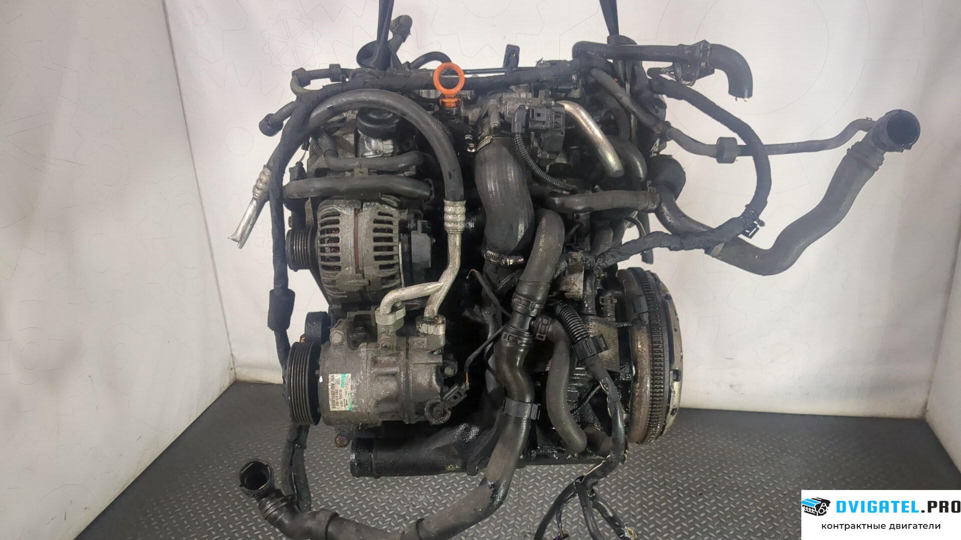 Двигатель Audi TT 8J 2006 - 2010 CBBB 2 л., Дизель, TDI, артикул 8904741