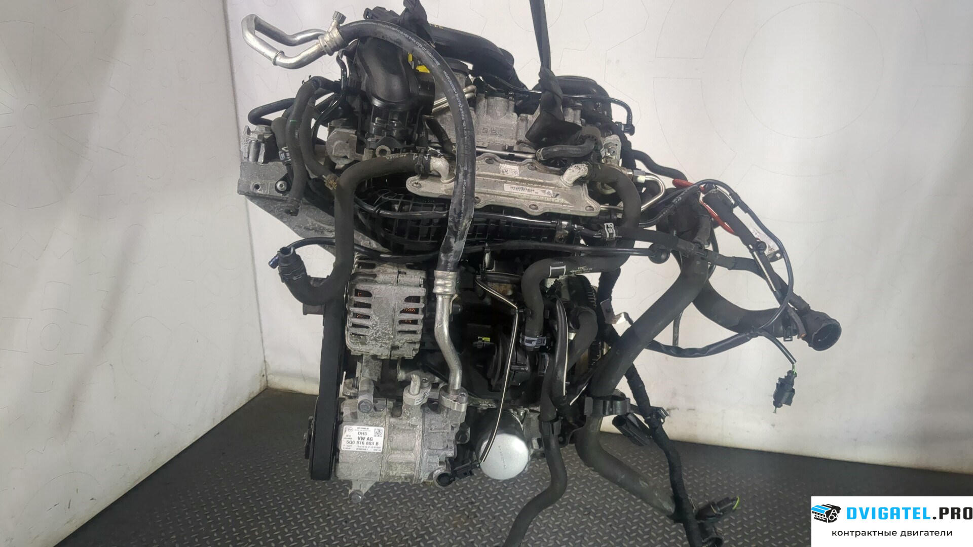 Двигатель Skoda Octavia A7 2017 - 2021 DKRF 1 л., Бензин, TSI, артикул 8992473